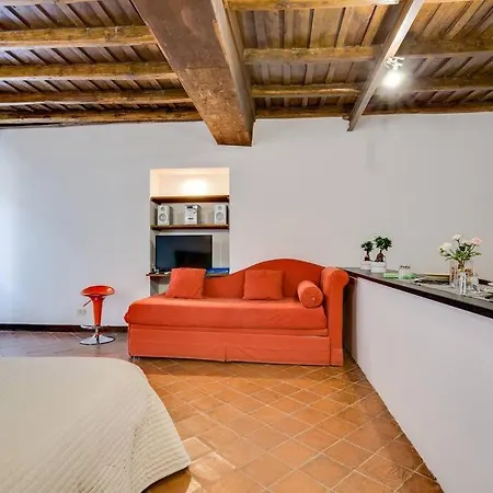 Holiday home Just Behind Coliseum 3 *